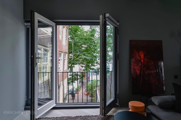French balcony