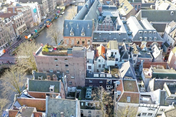 Amsterdam old warehouse reconstruction