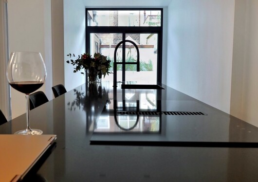 GROUND FLOOR APARTMENT WITH EXTENSION: COMPLETE METAMORPHOSIS